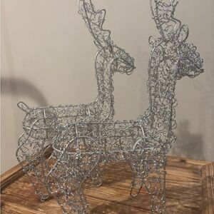 Silver Wire Reindeer Decor